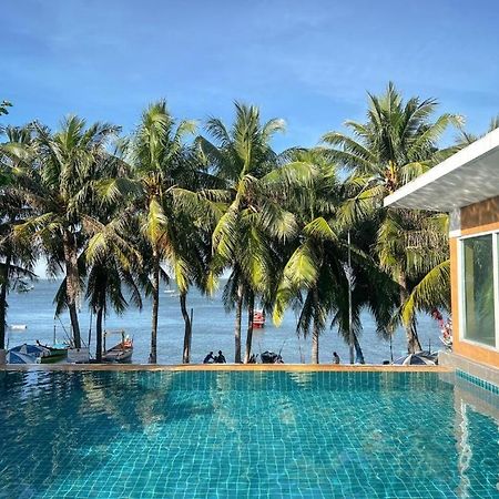 Nana Chat Bangsaen Hotel ศรีราชา ภายนอก รูปภาพ