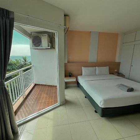 Nana Chat Bangsaen Hotel ศรีราชา ภายนอก รูปภาพ